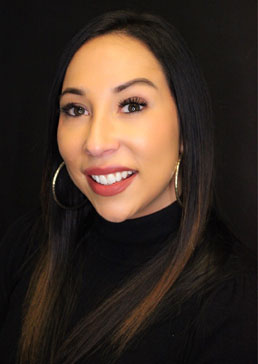 Lauren Gomez – Aesthetician and Certified Laser Practitioner